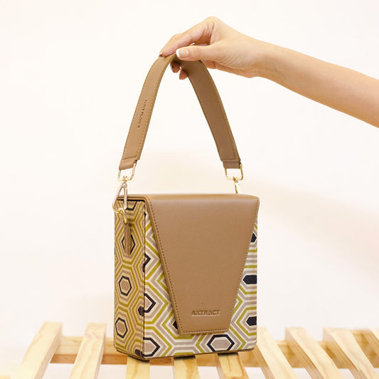 Honeycomb Edgebox - Rectangular Kutchi Handcrafted Bag