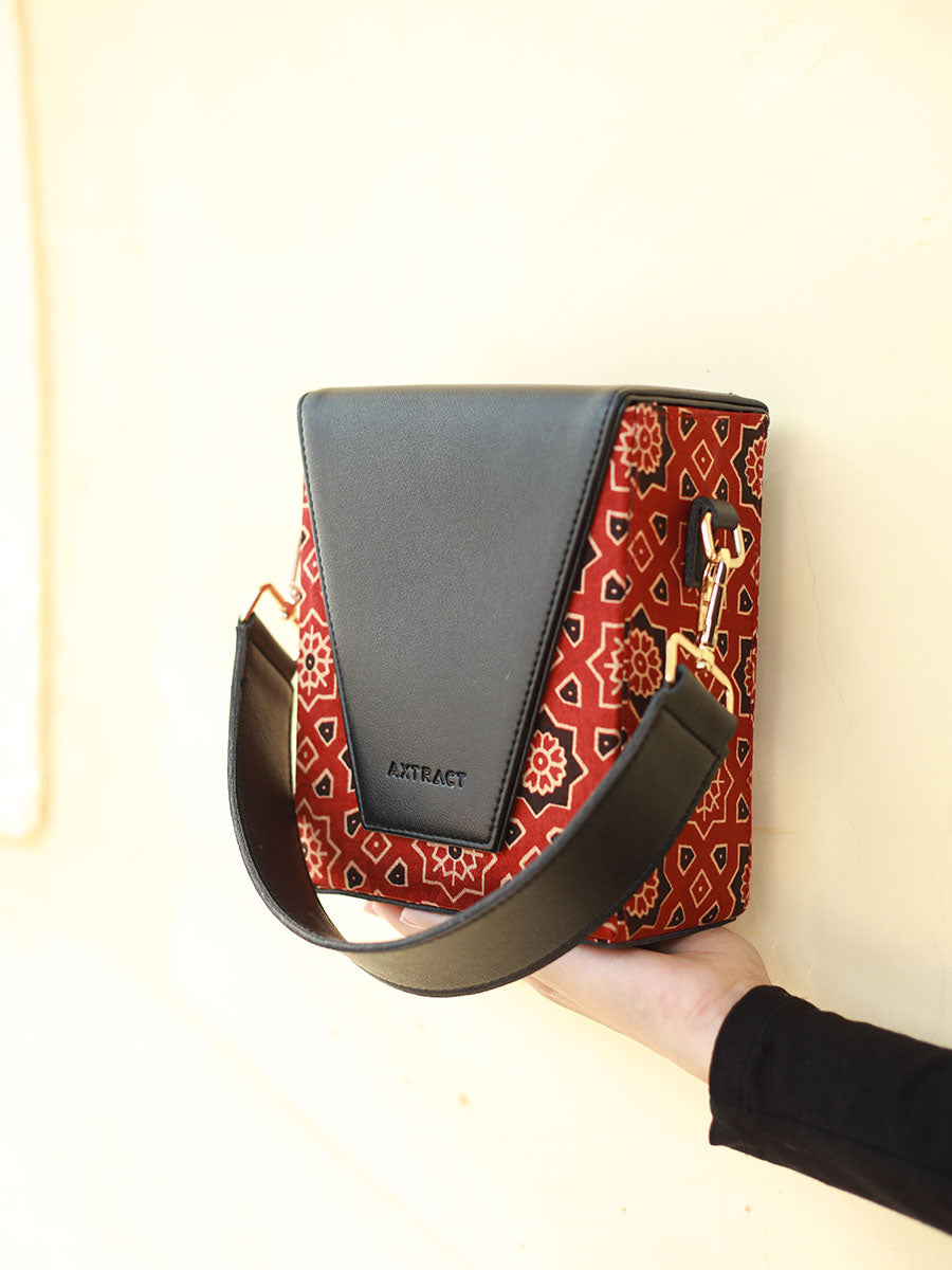 Red Edgebox - Rectangular Kutchi Handcrafted Bag